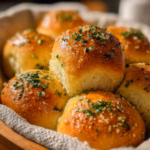 Garlic Butter Dinner Rolls